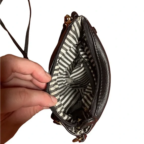 Crossbody Purse - Picture 4 of 4